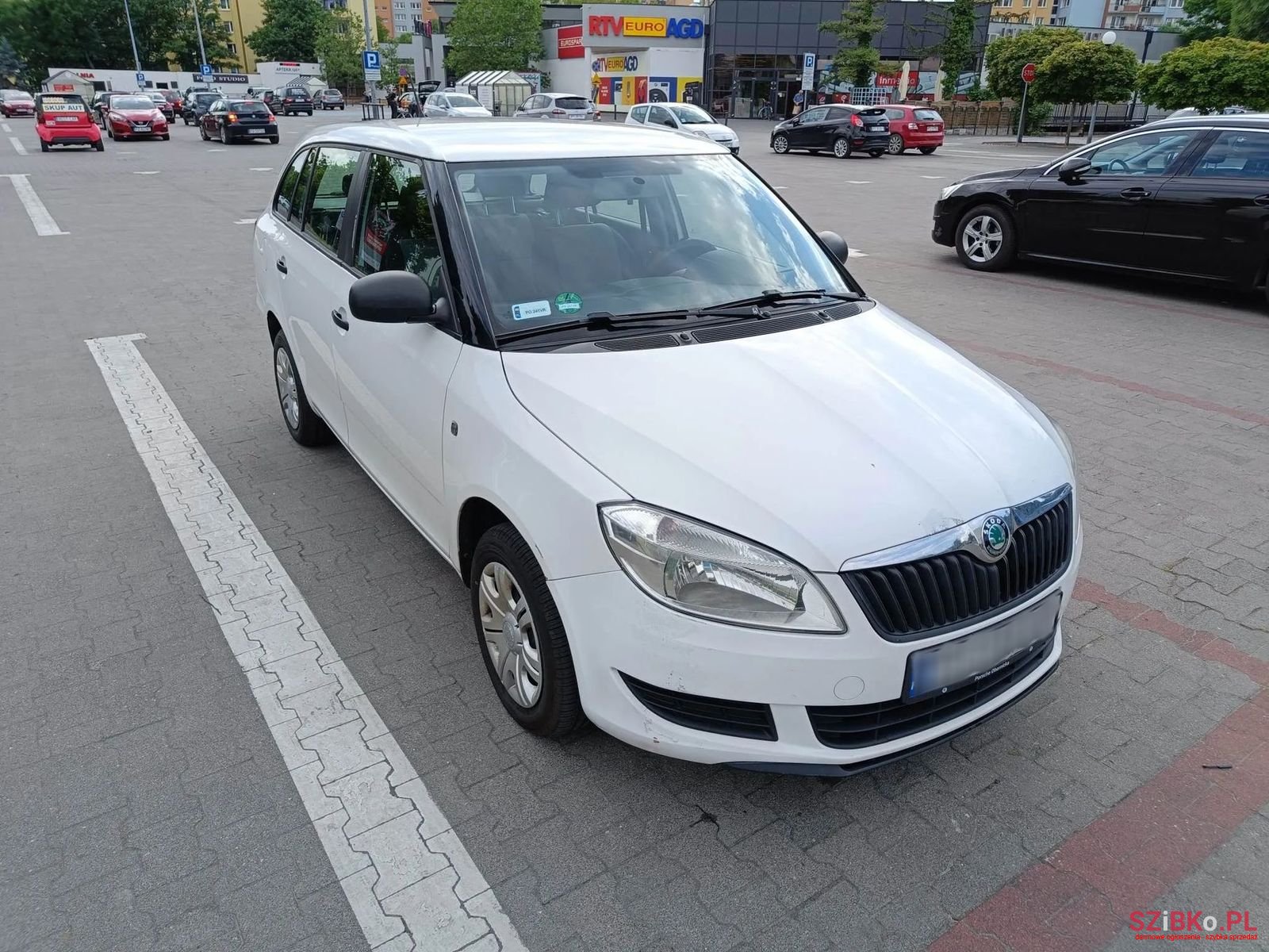 2012' Skoda Fabia photo #6