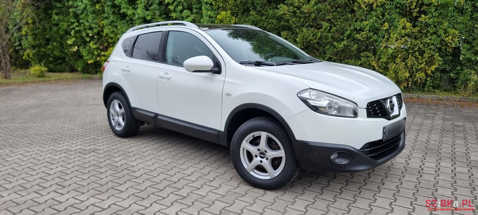2011' Nissan Qashqai photo #2