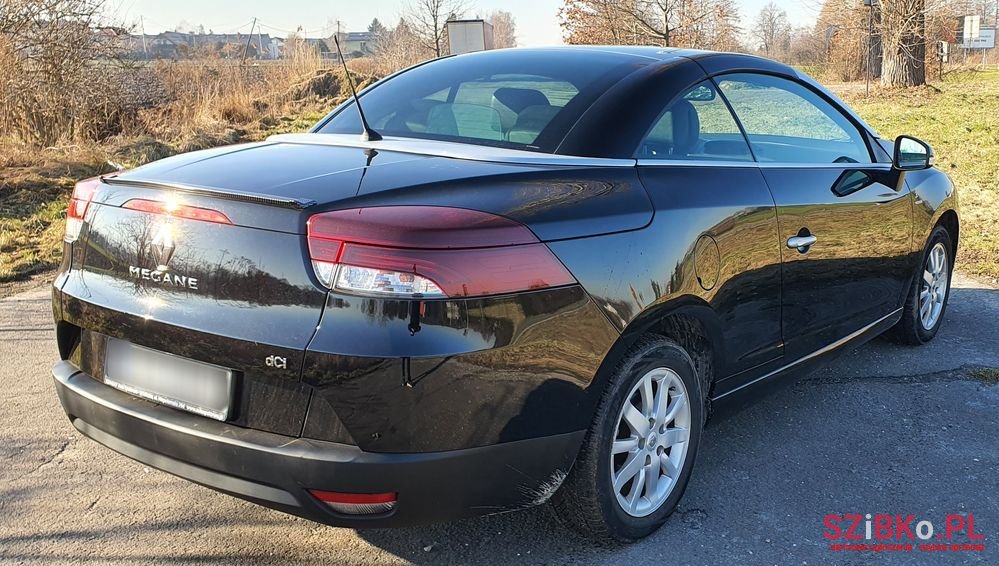2011' Renault Megane photo #4