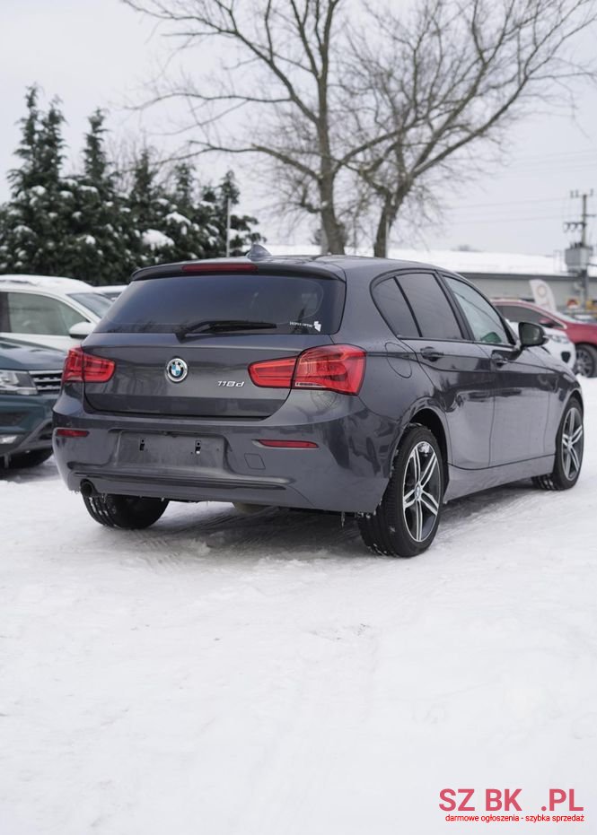 2016' BMW 1 Series 118D Sport Line photo #5