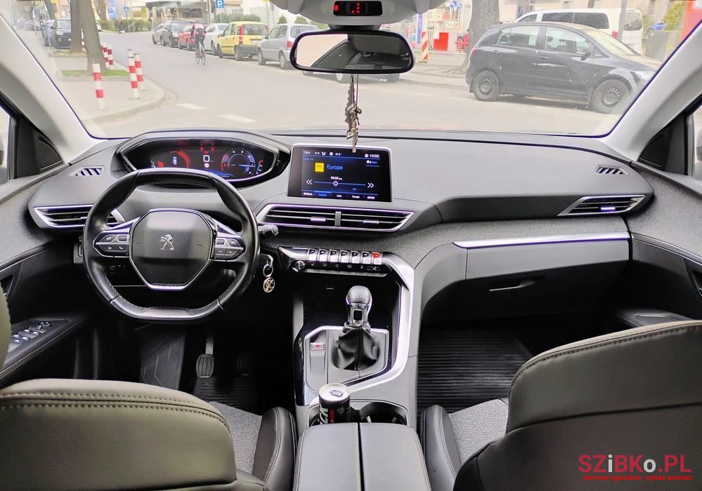 2018' Peugeot 3008 photo #2