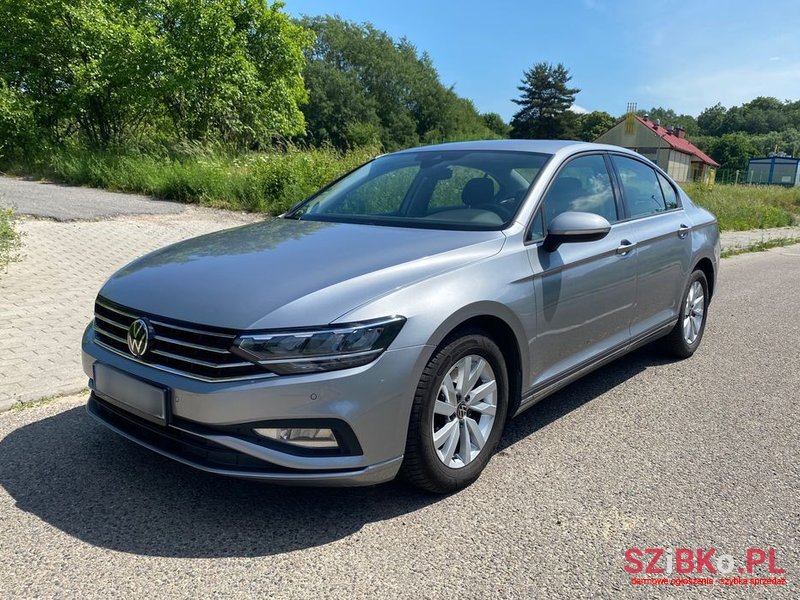 2020' Volkswagen Passat photo #2