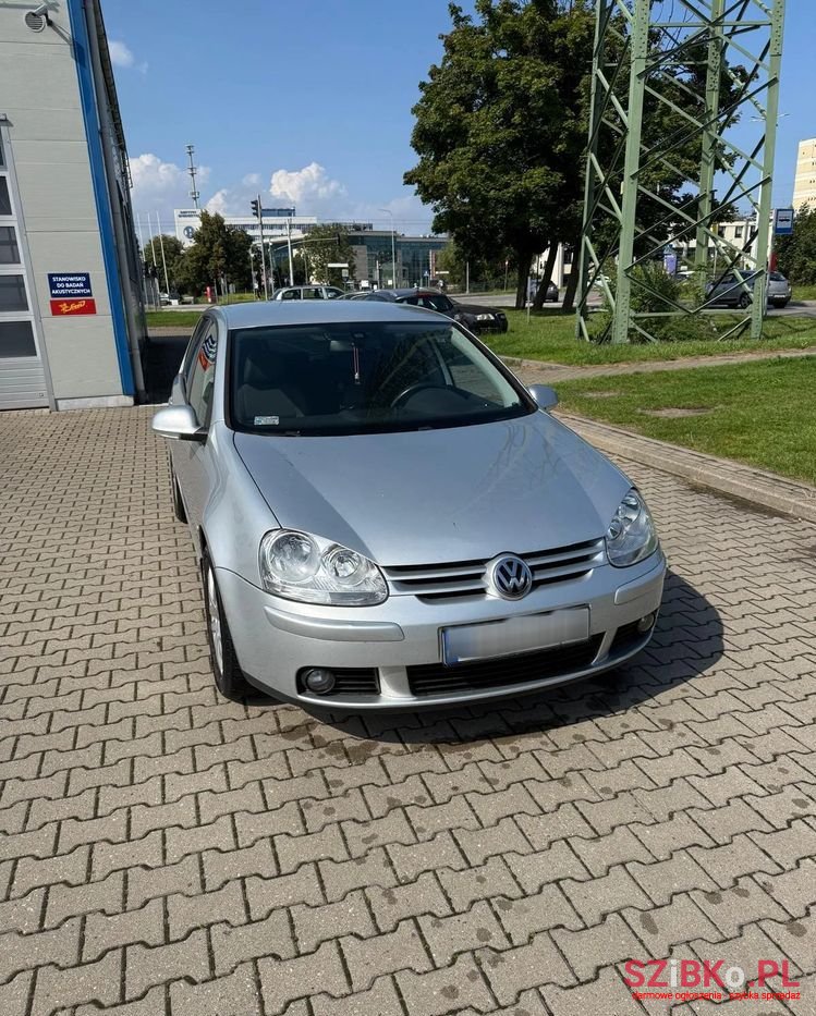 2007' Volkswagen Golf photo #3