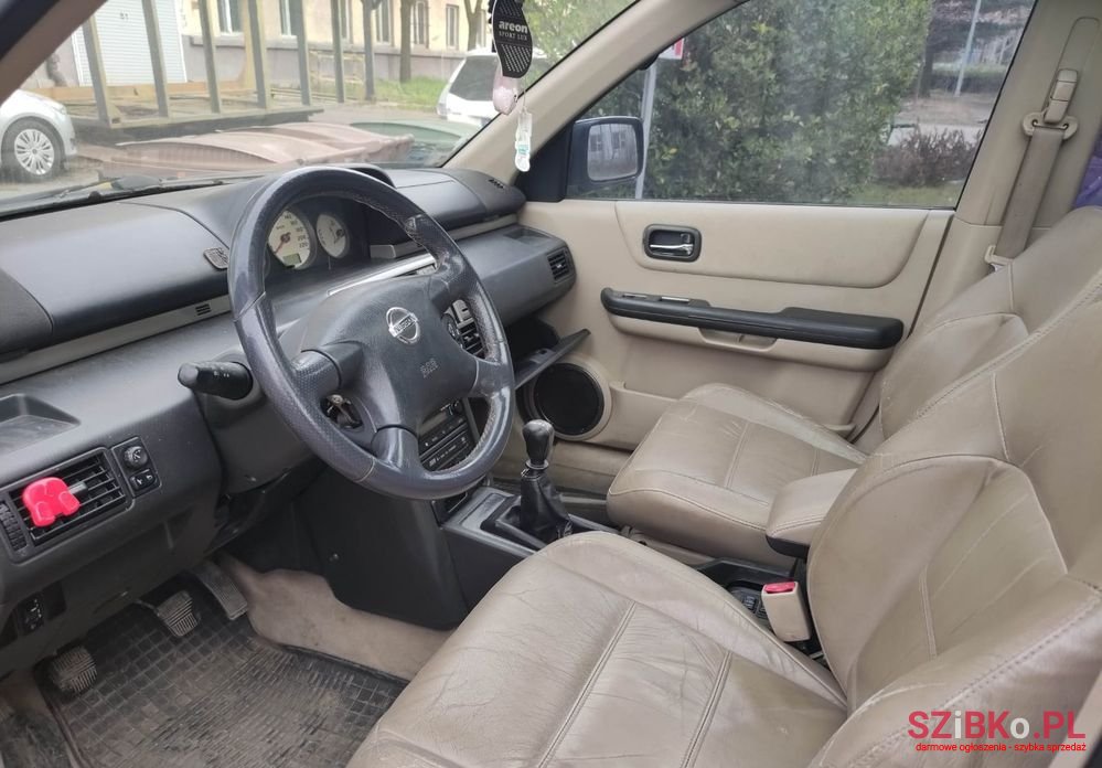 2001' Nissan X-Trail photo #1