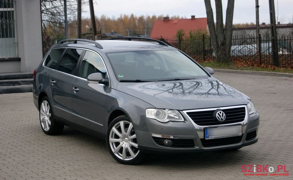 2007' Volkswagen Passat 1.9 Tdi Highline photo #2