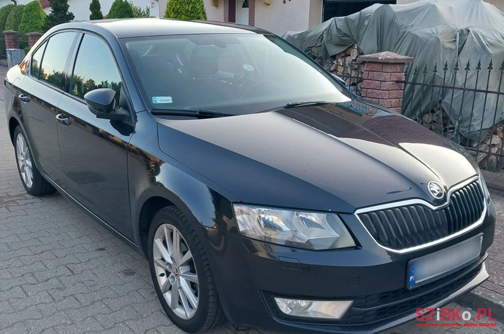 2014' Skoda Octavia 2.0 Tdi Elegance photo #2