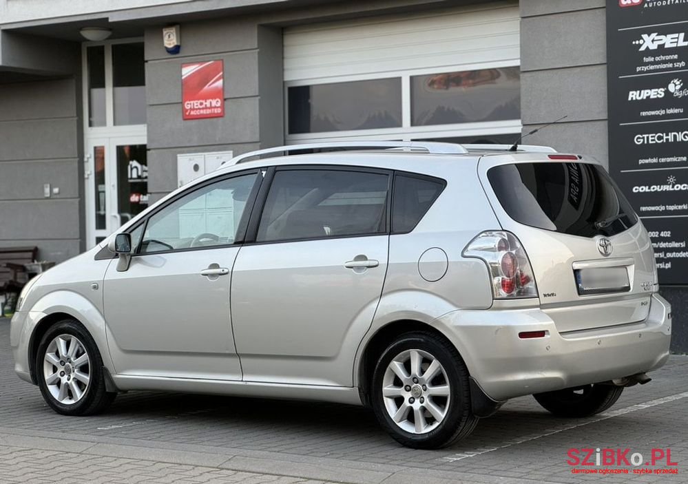 2007' Toyota Corolla Verso photo #4