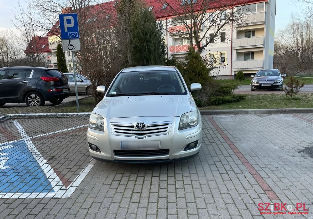2006' Toyota Avensis photo #2