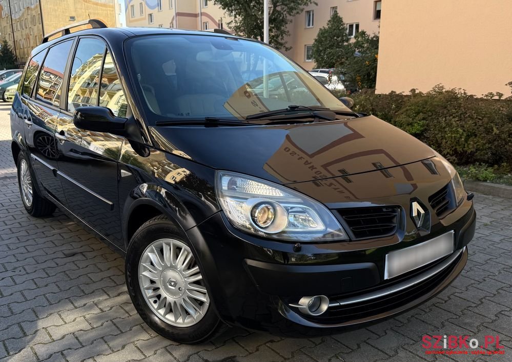 2007' Renault Grand Scenic 2.0 16V Privilege photo #1