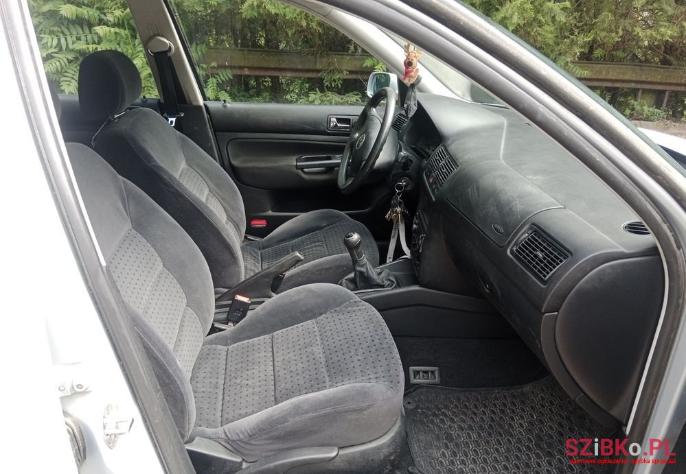 2000' Volkswagen Golf Iv 1.4 16V Basis photo #2