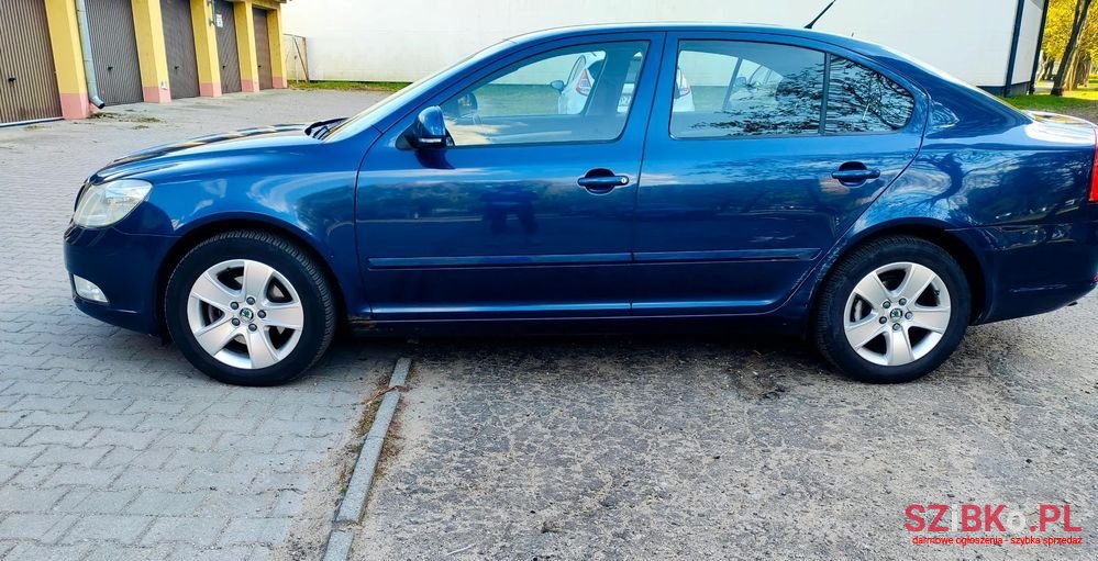 2009' Skoda Octavia 2.0 Tdi Ambiente photo #5