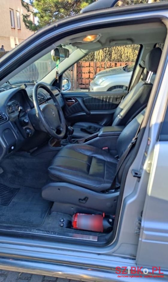 2003' Mercedes-Benz Ml photo #4