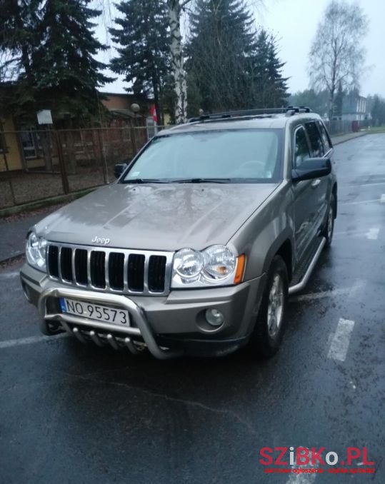 2007' Jeep Grand Cherokee photo #5