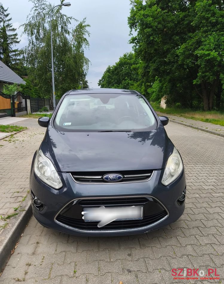 2013' Ford C-MAX photo #3