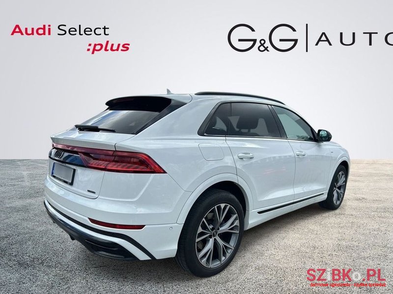 2021' Audi Q8 photo #5