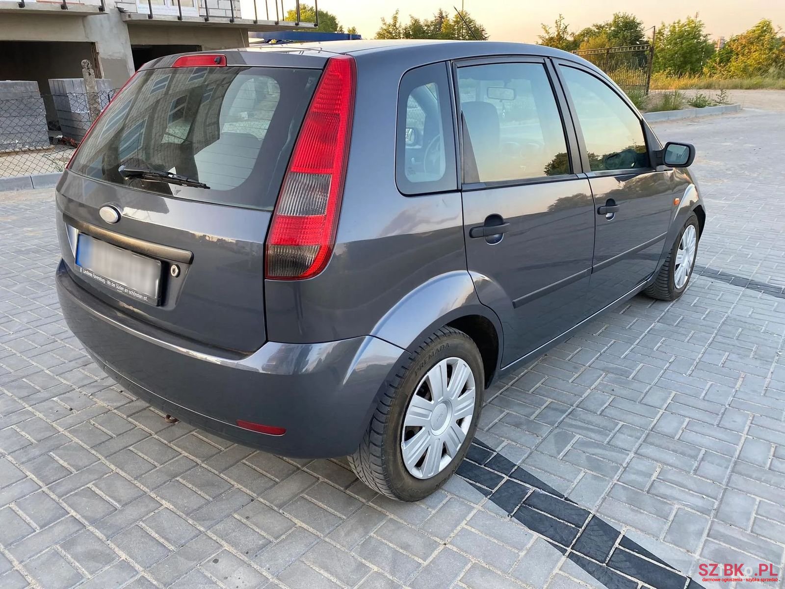 2004' Ford Fiesta photo #5