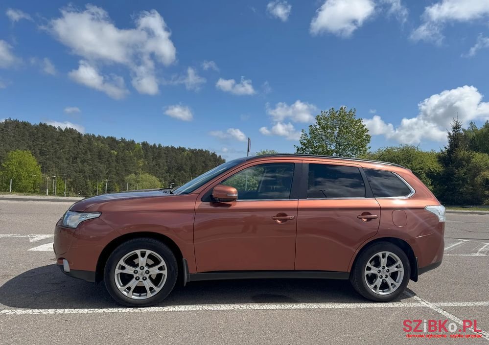 2012' Mitsubishi Outlander 2.0 Intense + photo #2