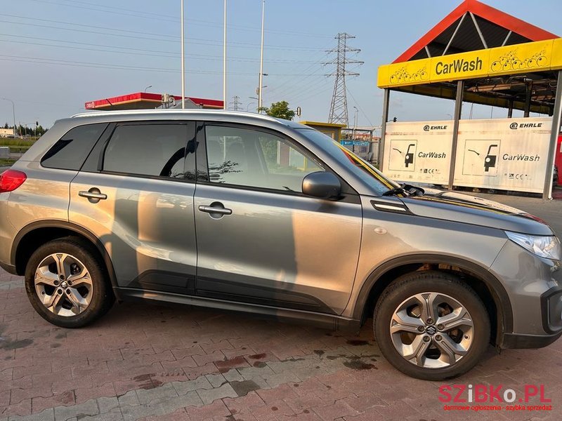 2015' Suzuki Vitara 1.6 Premium 2Wd photo #2