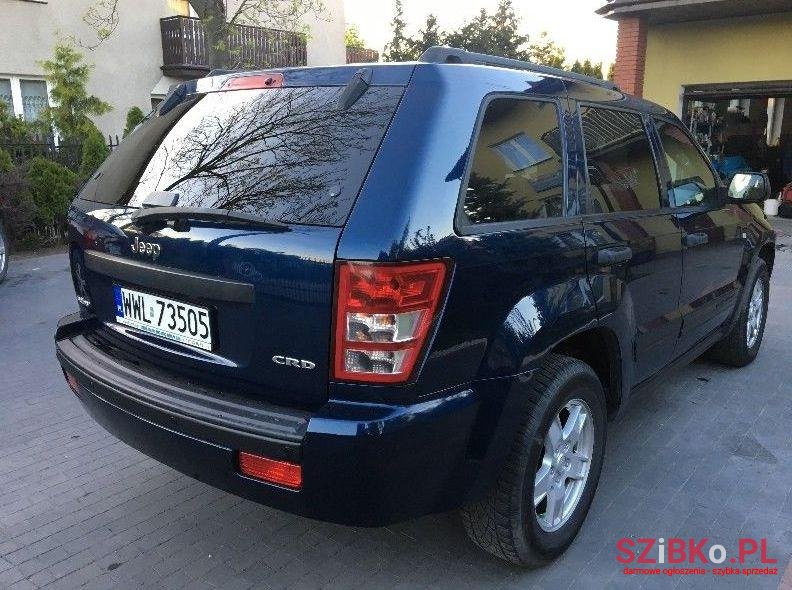 2006' Jeep Grand Cherokee photo #2