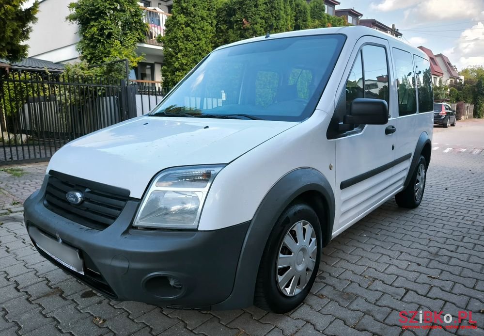2009' Ford Tourneo Connect photo #2