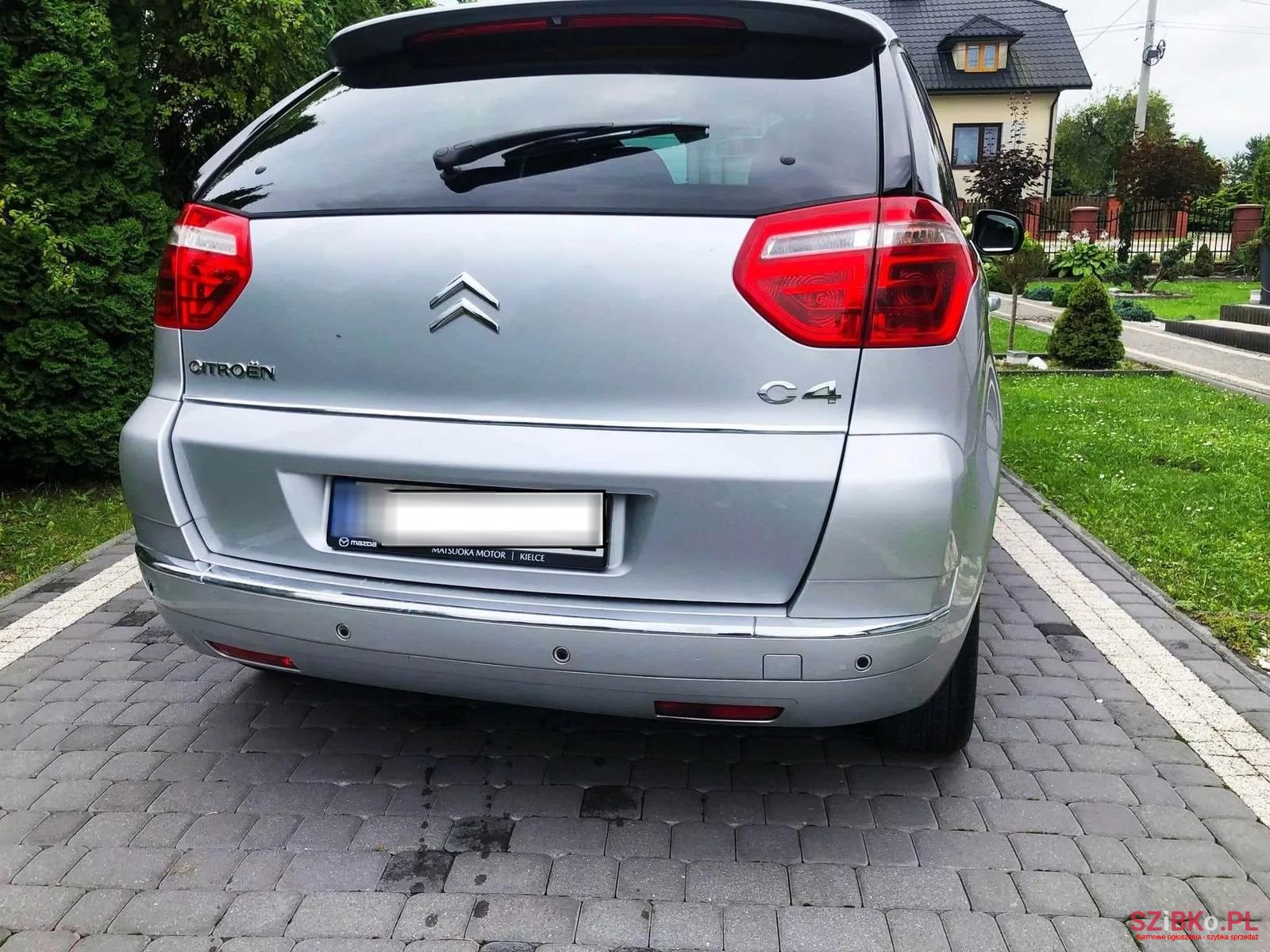 2008' Citroen C4 Picasso photo #3