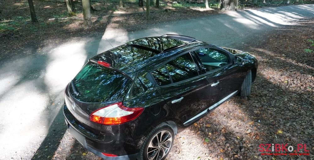 2008' Renault Megane photo #3