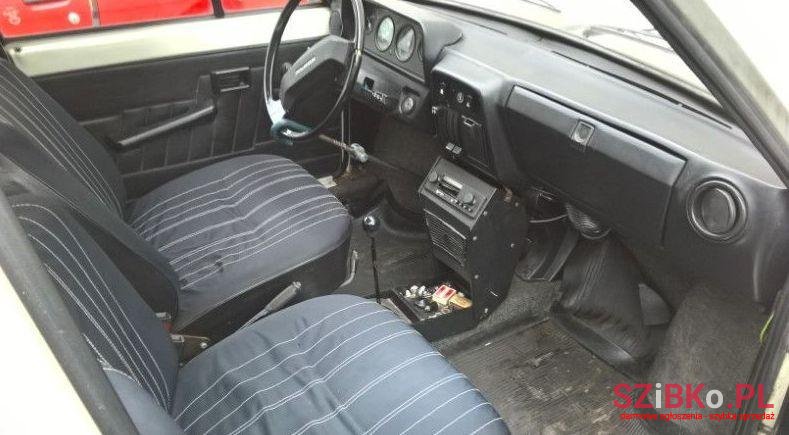 1983' Skoda 105 photo #2