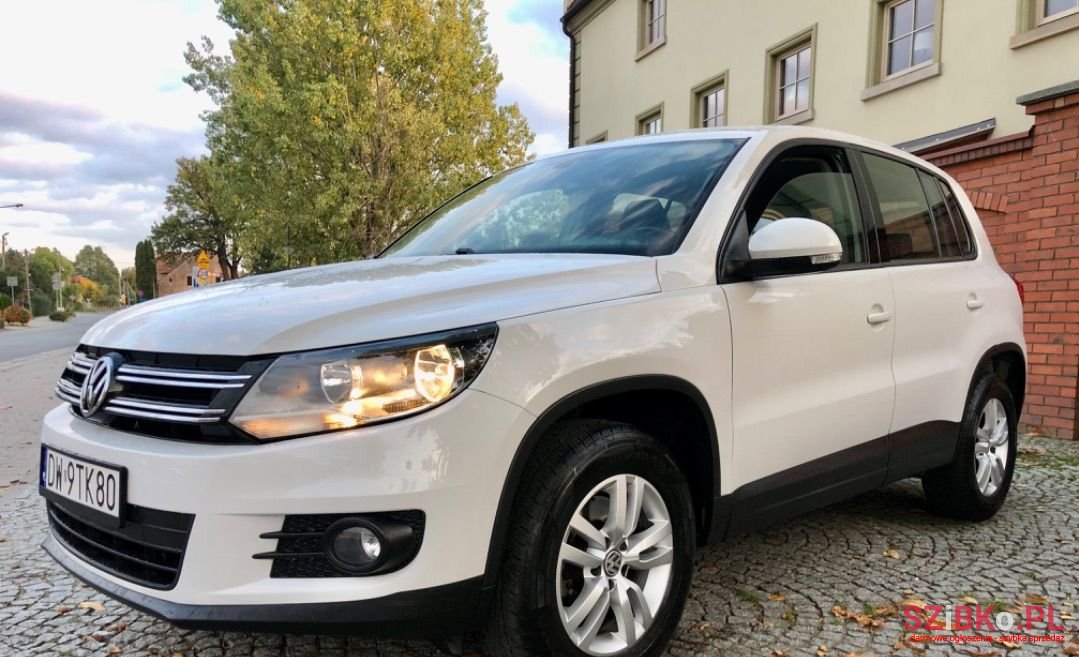 2012' Volkswagen Tiguan photo #1