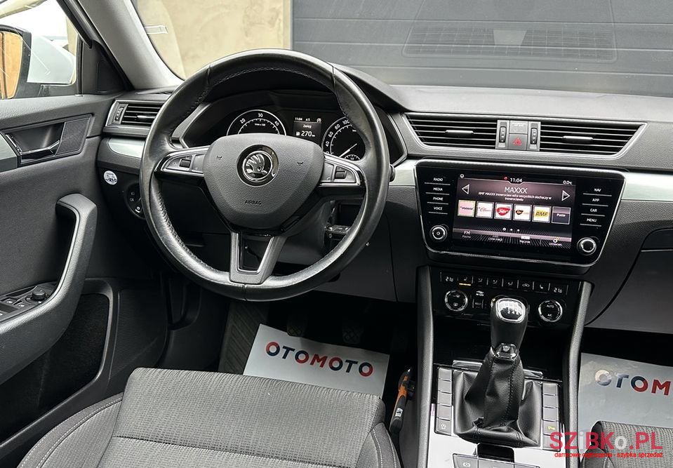 2018' Skoda Superb photo #6