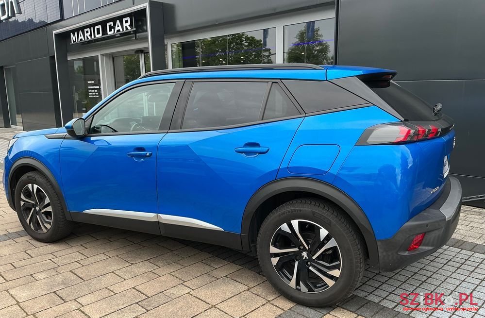 2020' Peugeot 2008 photo #6