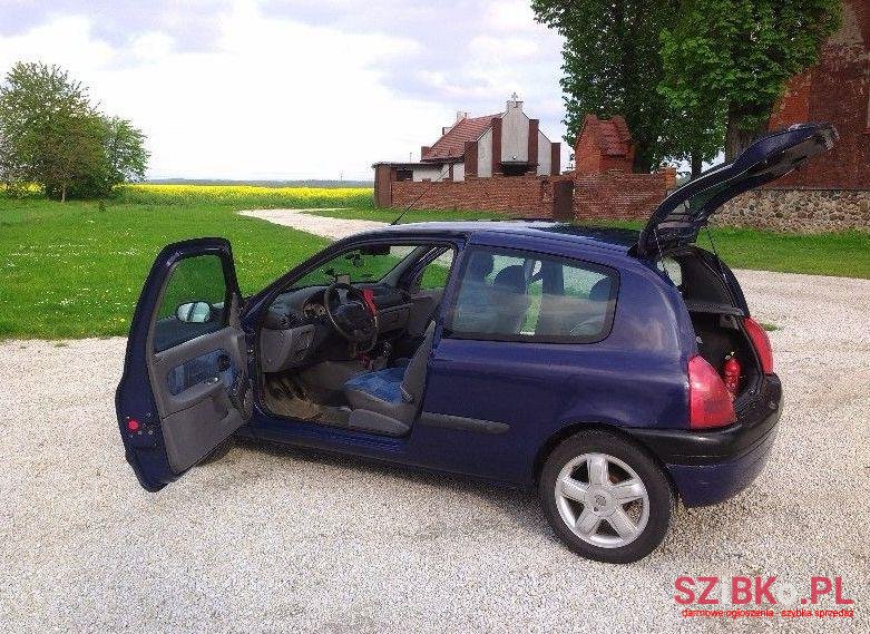 2000' Renault Clio photo #1