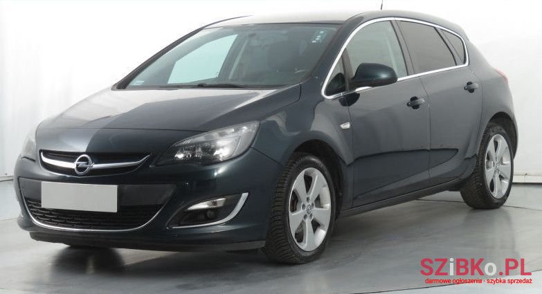 2015' Opel Astra photo #1