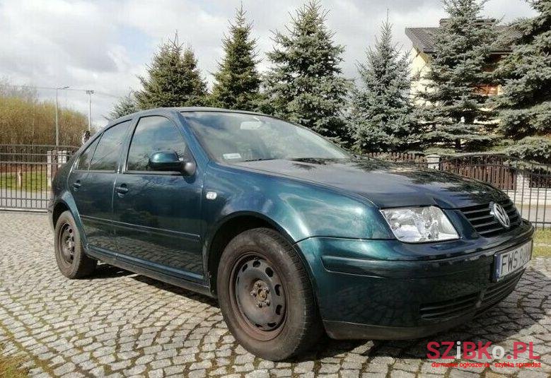 2002' Volkswagen Bora photo #1