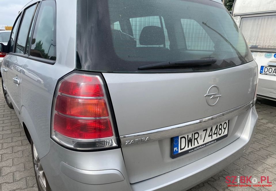 2007' Opel Zafira photo #4
