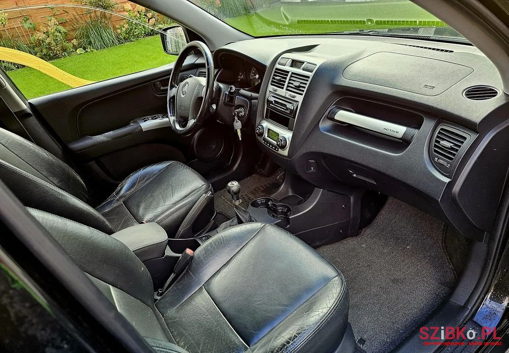 2005' Kia Sportage photo #5