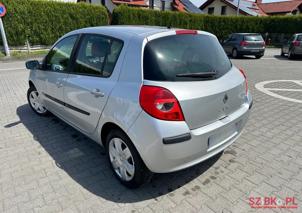 2007' Renault Clio 1.5 Dci Rip Curl photo #5
