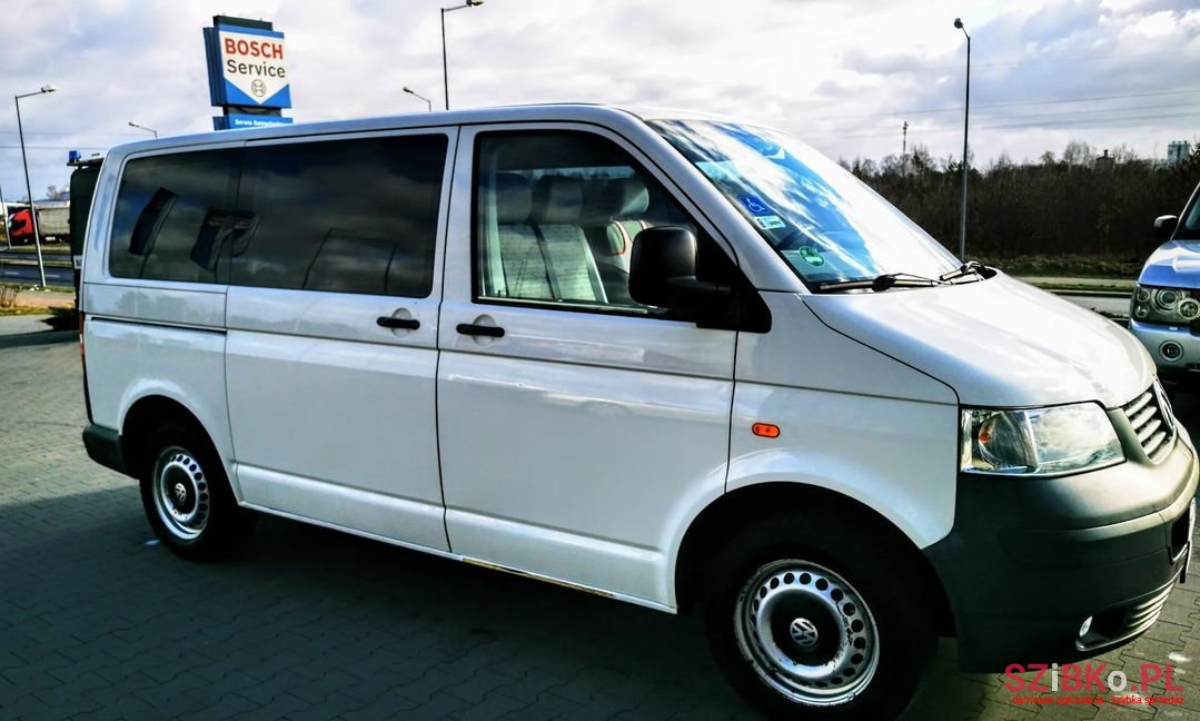 2006' Volkswagen Transporter photo #4