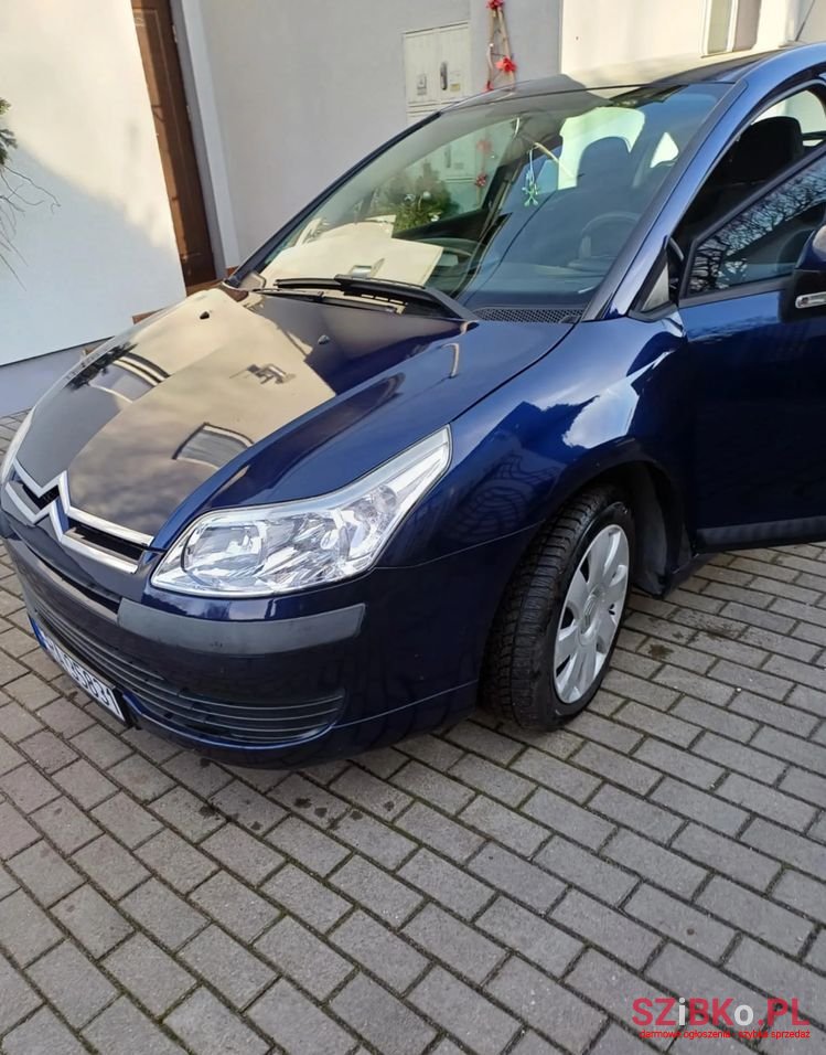 2007' Citroen C4 1.6 16V Confort photo #3