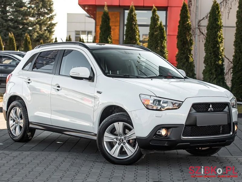2011' Mitsubishi ASX photo #1