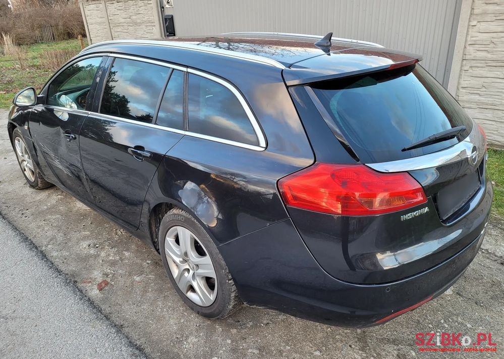 2011' Opel Insignia photo #4