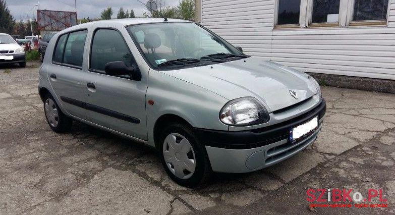 2000' Renault Clio photo #1