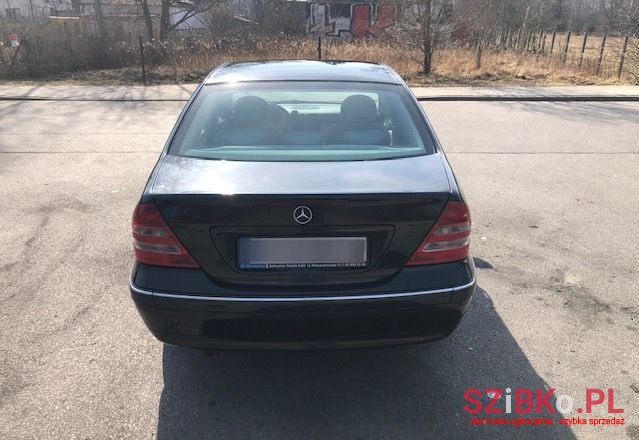 2002' Mercedes-Benz C-Class photo #4