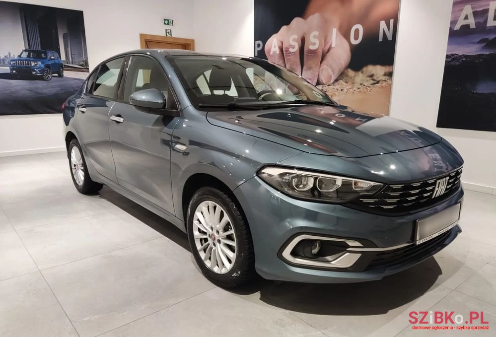 2022' Fiat Tipo 1.0 T3 Life photo #3