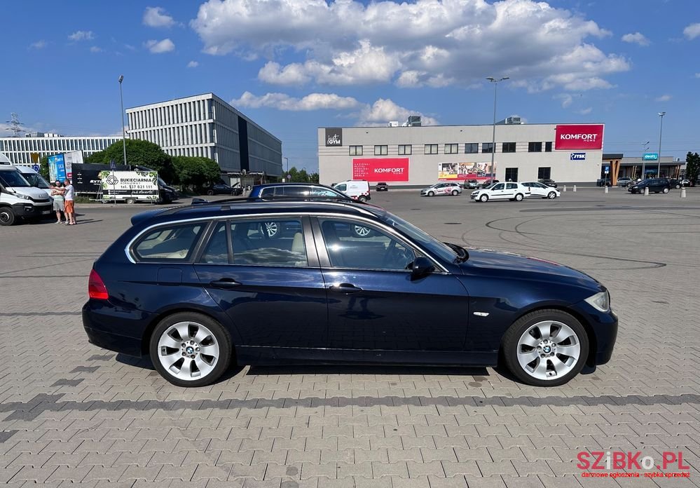 2006' BMW 3 Series 325Xi photo #2