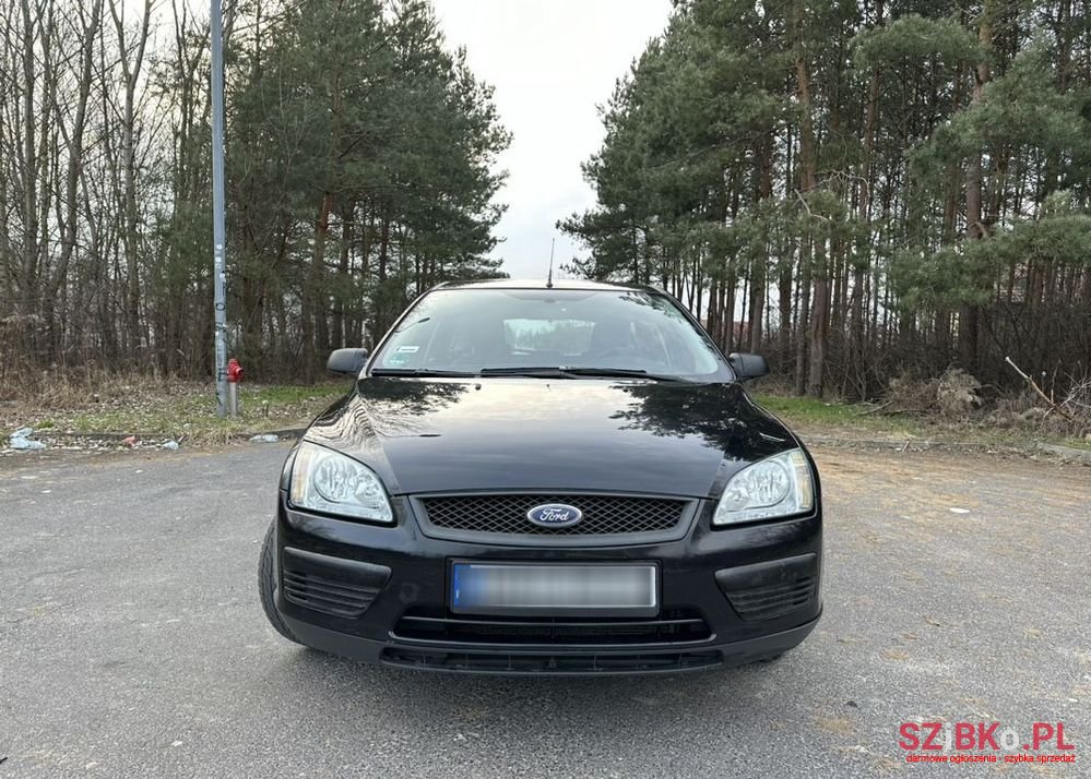 2006' Ford Focus photo #2