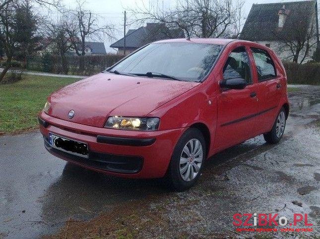 2002' Fiat Punto photo #2