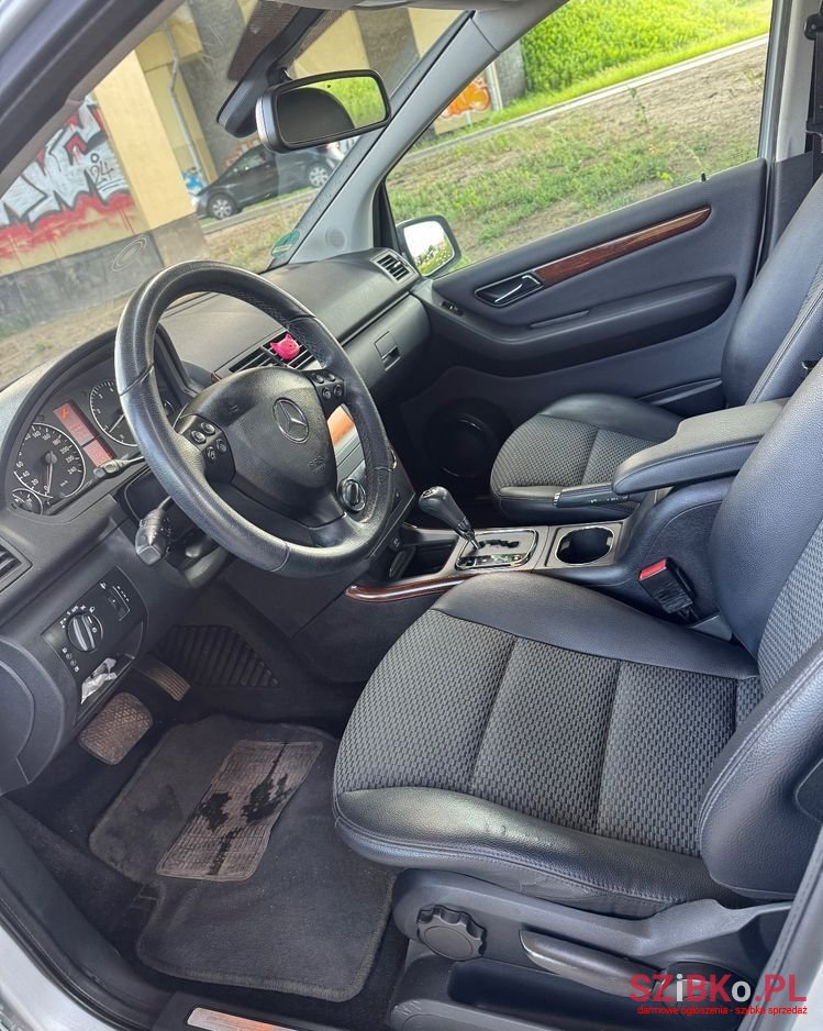 2010' Mercedes-Benz A-Class photo #6