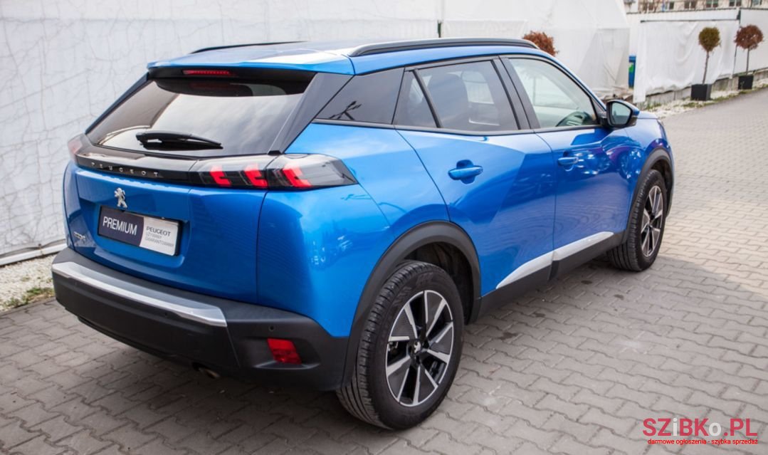 2020' Peugeot 2008 photo #5