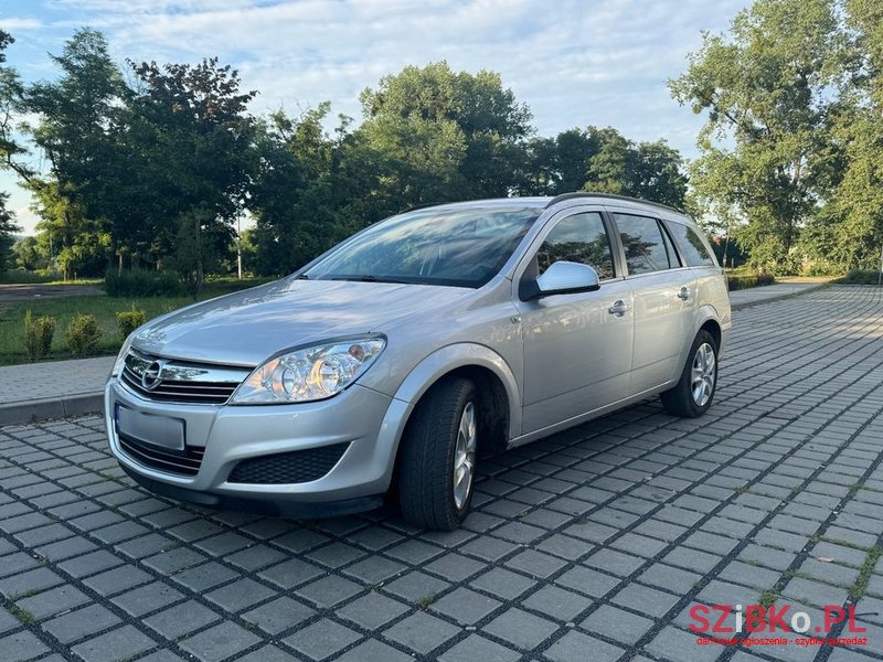 2010' Opel Astra Iii 1.7 Cdti Ecoflex photo #1