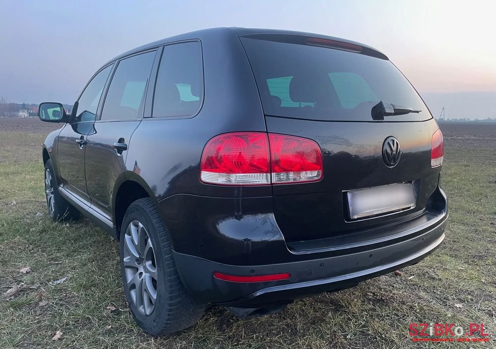 2006' Volkswagen Touareg photo #4